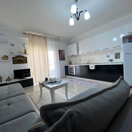 Liam Apartments Vlorë Exterior foto